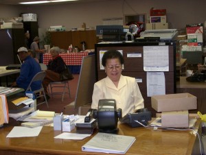 filamsodc-09292003-betty-getubig-at-alum-rock-office-2