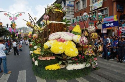 Baguioâ€™s Flowery Panagbenga Festival, from Carolâ€™s camera (December 2006)